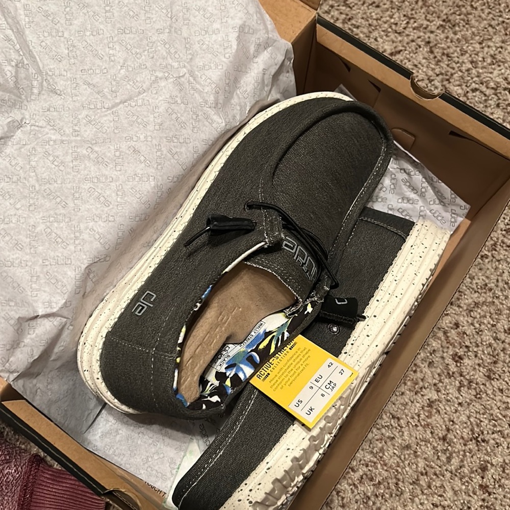 hey dude shoes